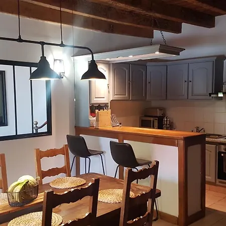 De Suzanne Avec Sauna Privatif Brommat