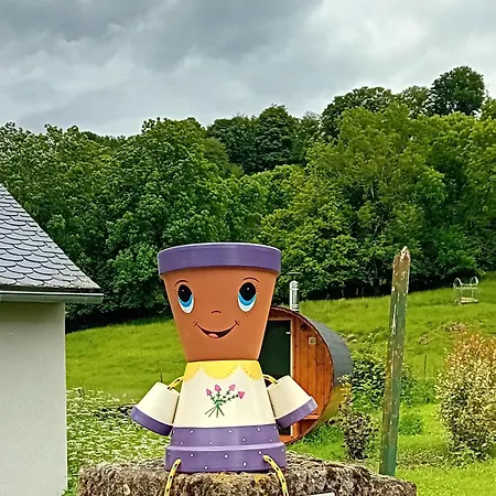 Vakantiehuis De Suzanne Avec Sauna Privatif Brommat