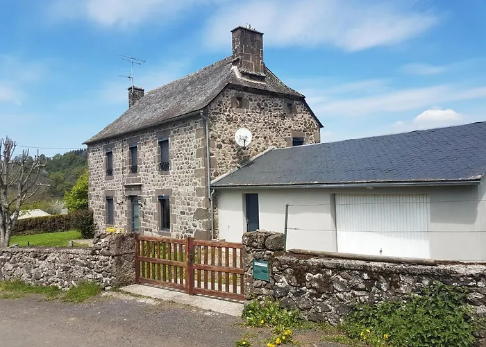 De Suzanne Avec Sauna Privatif Dom wakacyjny Brommat