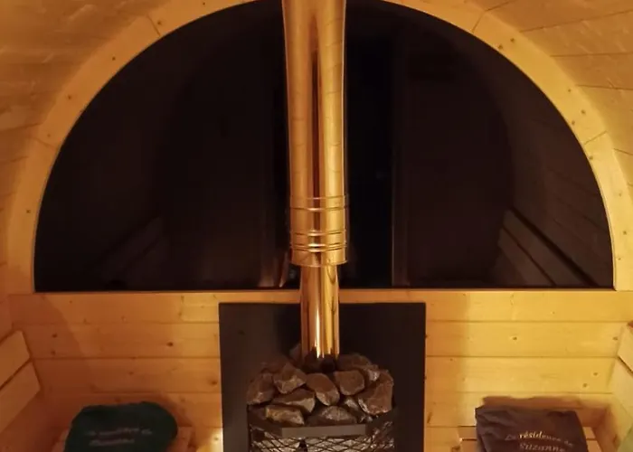 De Suzanne Avec Sauna Privatif Dom wakacyjny Brommat