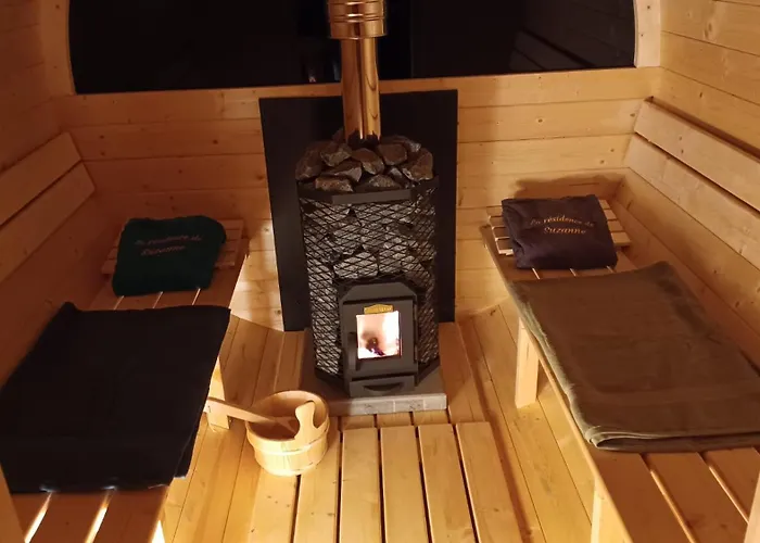 De Suzanne Avec Sauna Privatif Dom wakacyjny Brommat