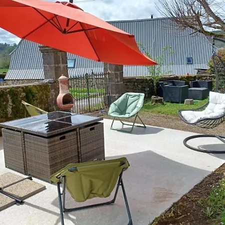 De Suzanne Avec Sauna Privatif Holiday home *