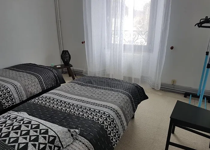 De Suzanne Avec Sauna Privatif Ferienhaus