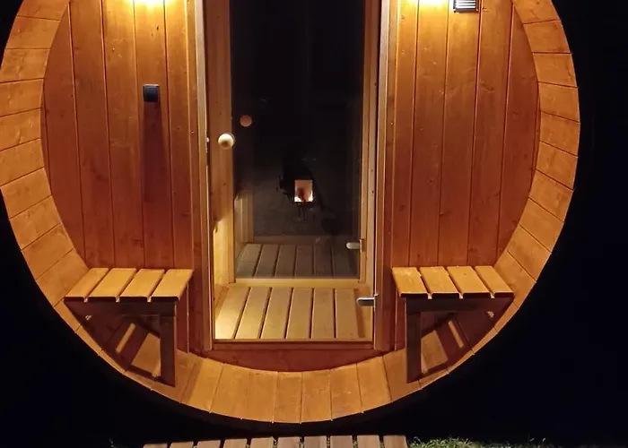 De Suzanne Avec Sauna Privatif * Brommat